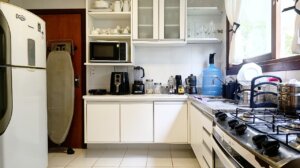 cozinha do apartamento Reserva Imbassaí
