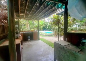 Casa próxima ao rio e à praia em Imbassaí