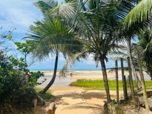 Acesso praia Apartamento no Ykutiba Imbassaí com 2 Quartos