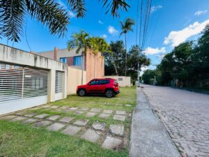 Frente condomínio Duplex com 3 Suítes em Imbassaí 112m2