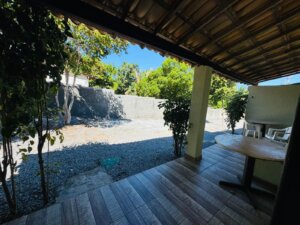 Apartamento térreo 2 suítes Imbassai