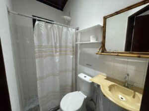 Apartamento térreo 2 suítes Imbassai