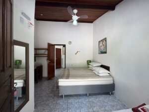 Apartamento com 1 quarto e deck