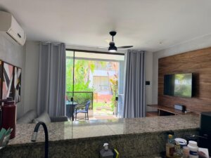 Apartamento com 1 quarto e deck