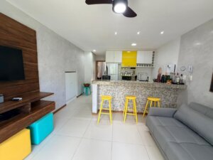 Apartamento com 1 quarto e deck
