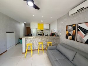 Apartamento com 1 quarto e deck