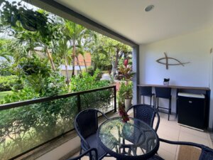 Apartamento com 1 quarto e deck