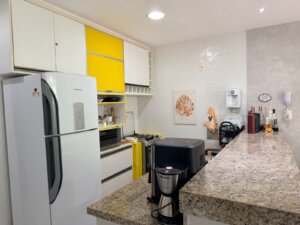 Apartamento com 1 quarto e deck