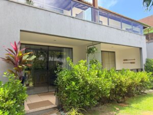 Apartamento com 1 quarto e deck