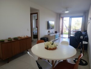 Sala de estar do apartamento de 79,29 m² no Residencial Oahu